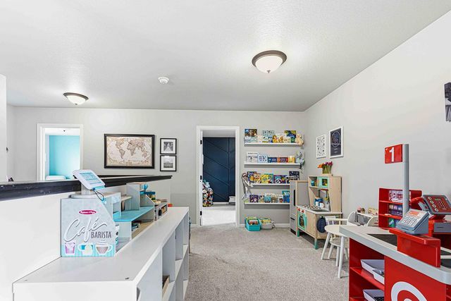 6363 S 54th Avenue S, Fargo, ND 58104