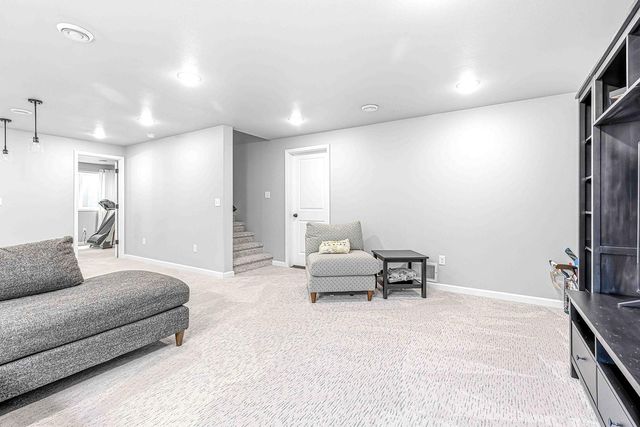 6363 S 54th Avenue S, Fargo, ND 58104