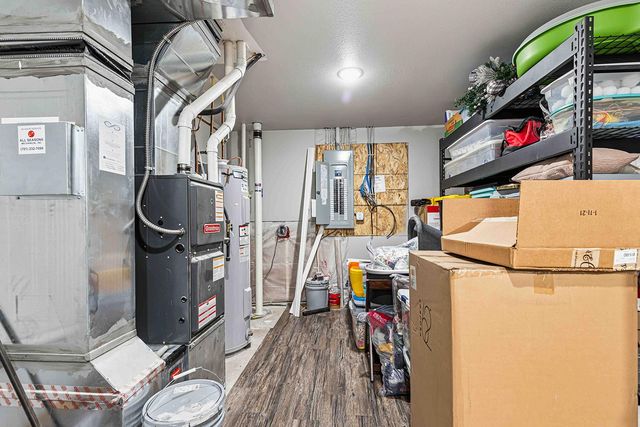 6363 S 54th Avenue S, Fargo, ND 58104