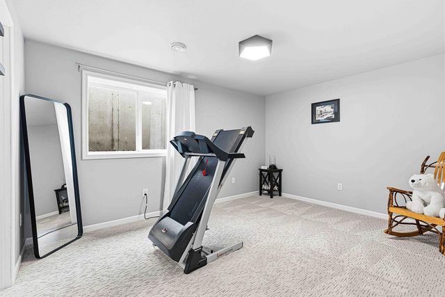 6363 S 54th Avenue S, Fargo, ND 58104