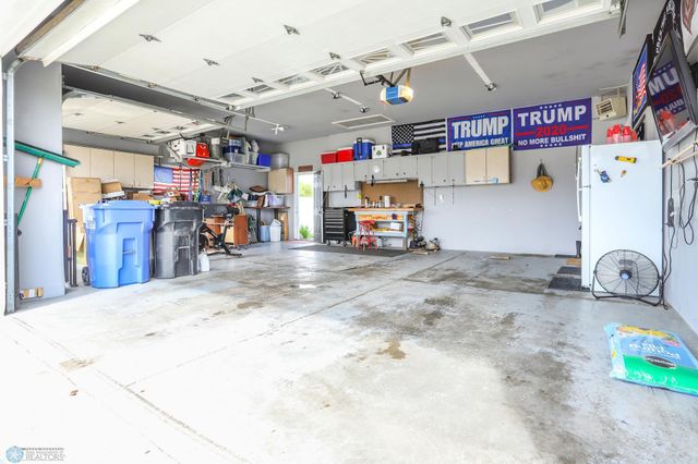 4450 48th Street S, Fargo, ND 58104