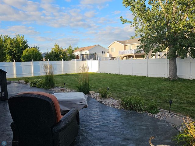 4450 48th Street S, Fargo, ND 58104