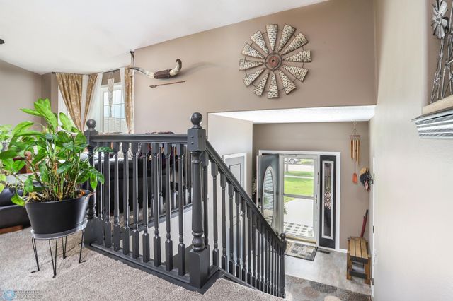 4450 48th Street S, Fargo, ND 58104