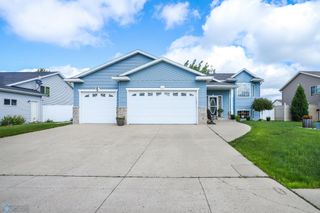 4450 48th Street S, Fargo, ND 58104