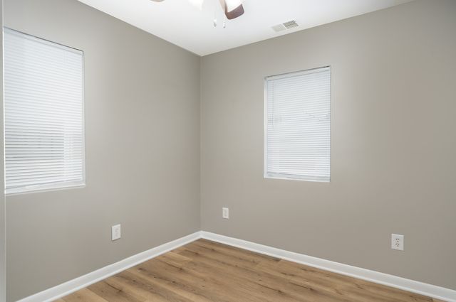 24 NE Circle Drive, Joliet, IL 60433