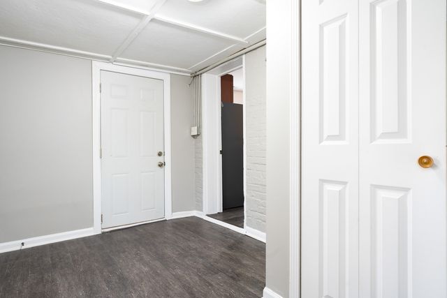 24 NE Circle Drive, Joliet, IL 60433