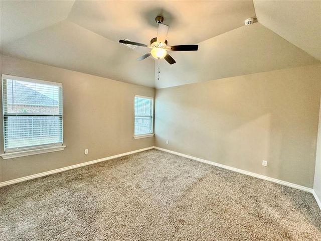 5200 White Gold Avenue, Edmond, OK 73034