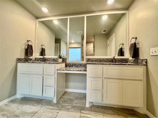 5200 White Gold Avenue, Edmond, OK 73034
