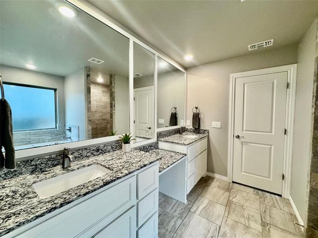 5200 White Gold Avenue, Edmond, OK 73034