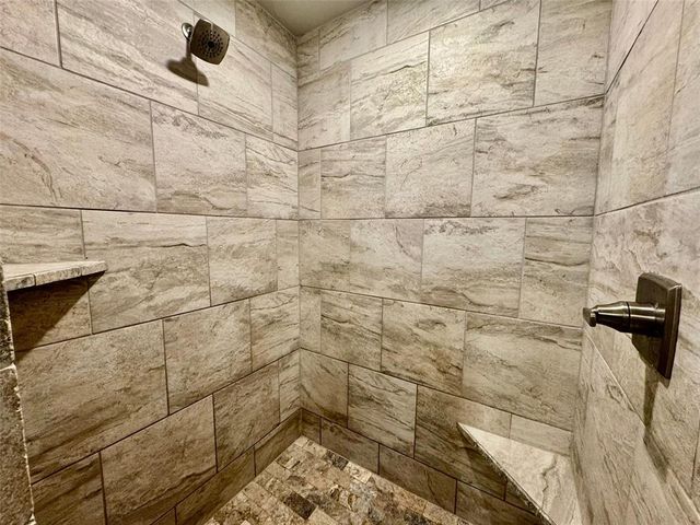 5200 White Gold Avenue, Edmond, OK 73034