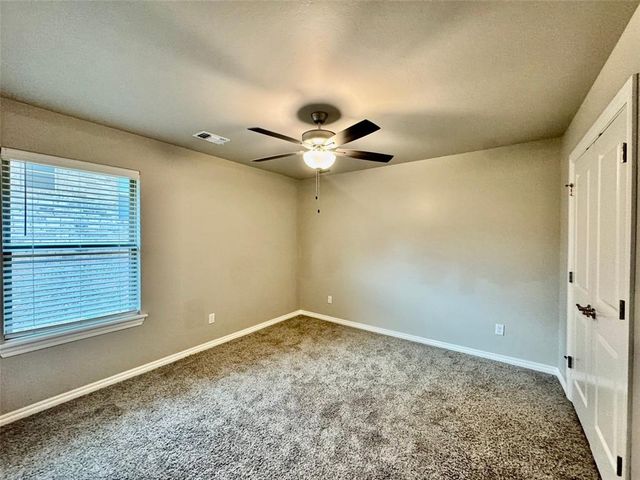 5200 White Gold Avenue, Edmond, OK 73034