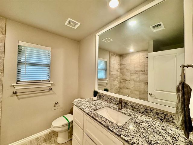 5200 White Gold Avenue, Edmond, OK 73034