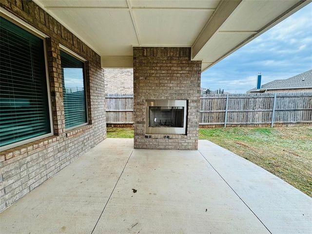 5200 White Gold Avenue, Edmond, OK 73034