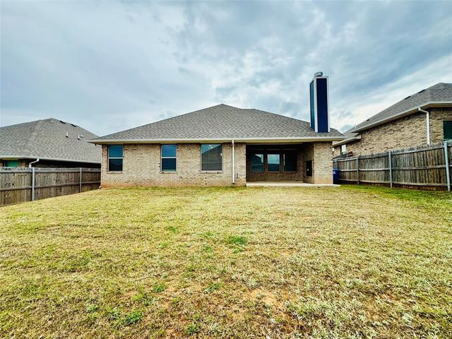 5200 White Gold Avenue, Edmond, OK 73034