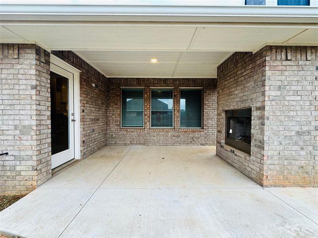 5200 White Gold Avenue, Edmond, OK 73034