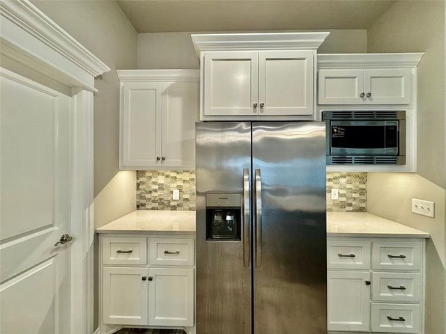5200 White Gold Avenue, Edmond, OK 73034