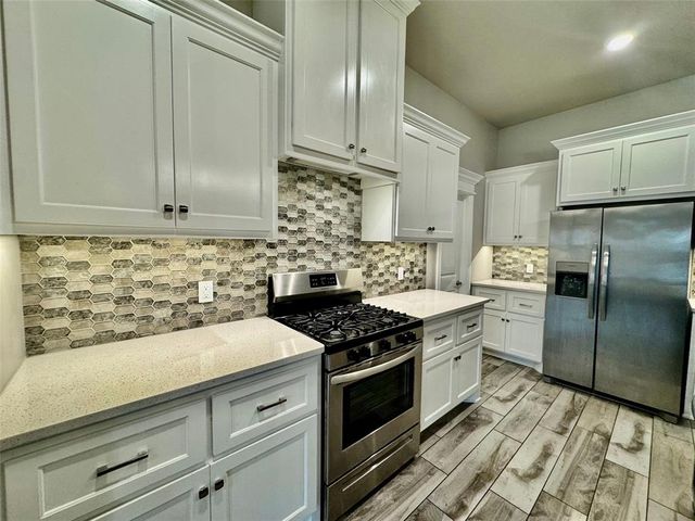 5200 White Gold Avenue, Edmond, OK 73034