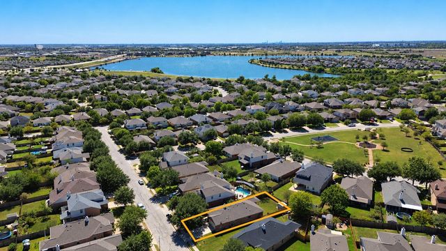 18536 Blue Pond DR, Pflugerville, TX 78660