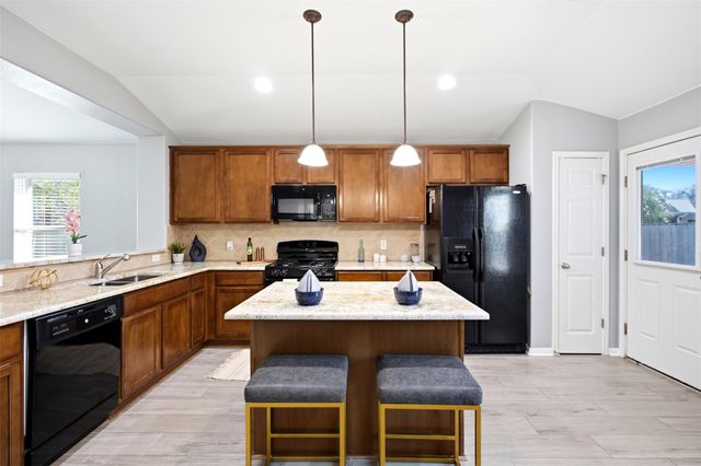 18536 Blue Pond DR, Pflugerville, TX 78660