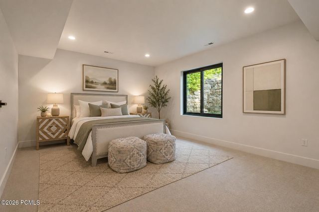 2138 E Pheasant Lane, Holladay, UT 84121