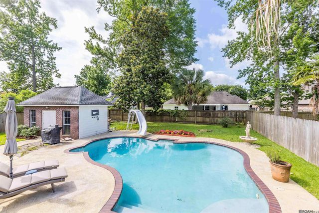 37295 St Marie Ave, Prairieville, LA 70769