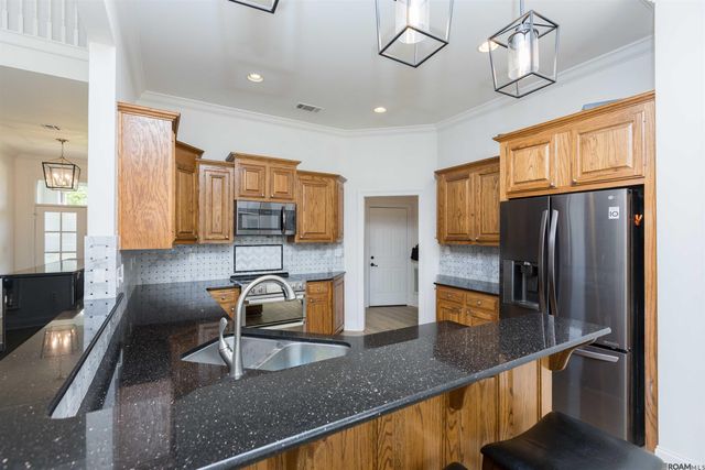 37295 St Marie Ave, Prairieville, LA 70769
