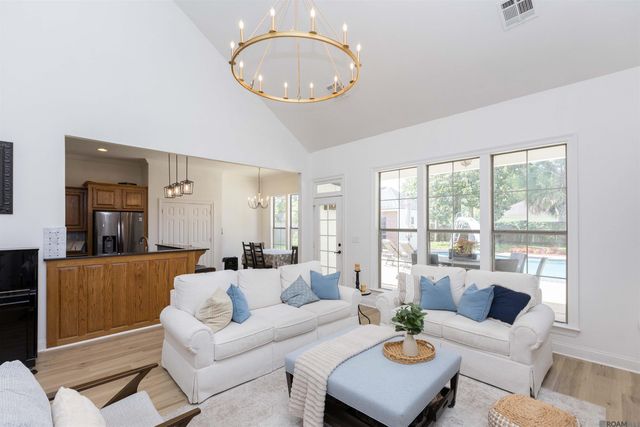 37295 St Marie Ave, Prairieville, LA 70769