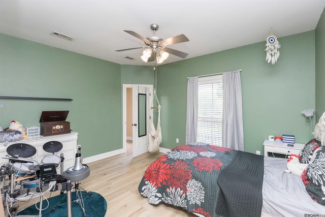 37295 St Marie Ave, Prairieville, LA 70769