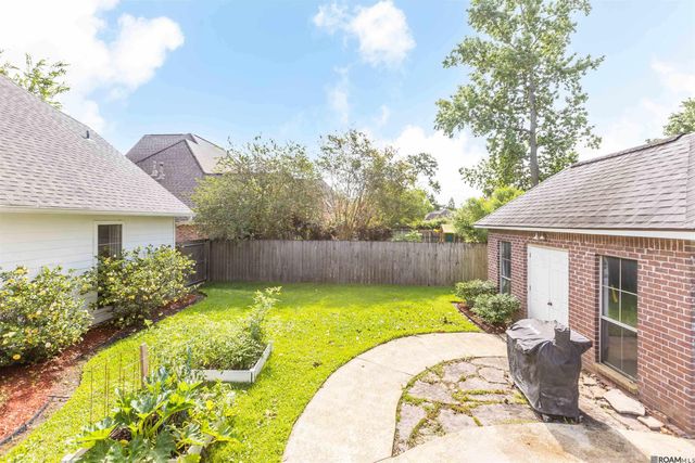 37295 St Marie Ave, Prairieville, LA 70769