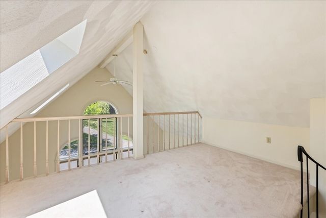 10 Valleyview Farm Rd, Haverhill, MA 01835