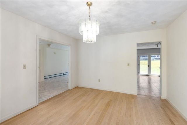 10 Valleyview Farm Rd, Haverhill, MA 01835