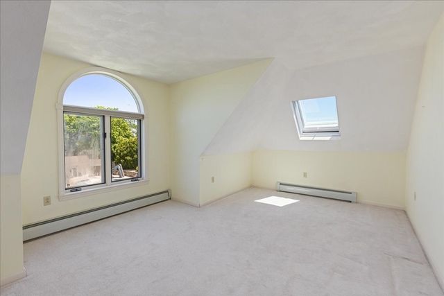 10 Valleyview Farm Rd, Haverhill, MA 01835