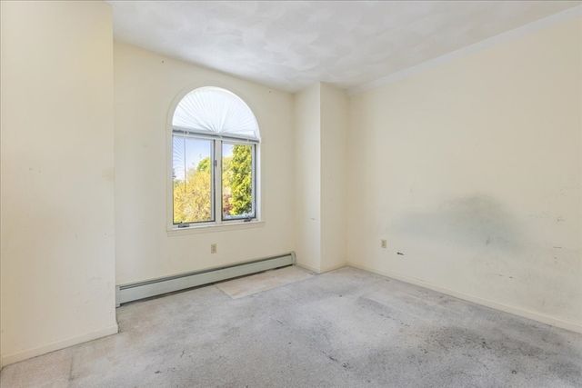 10 Valleyview Farm Rd, Haverhill, MA 01835