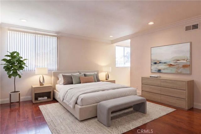 2533 S Townsend, Santa Ana, CA 92704