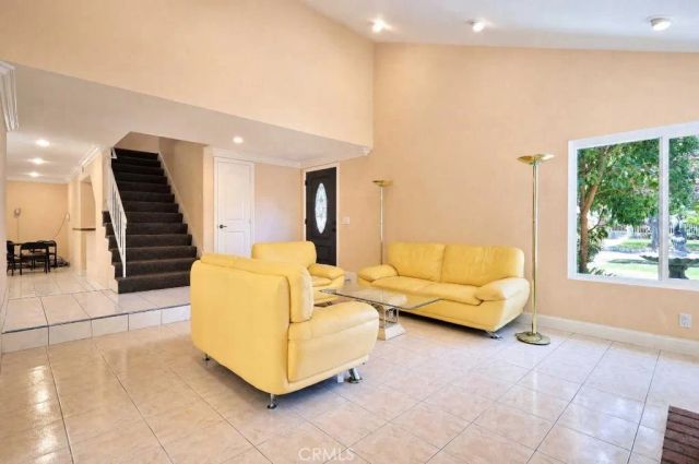 2533 S Townsend, Santa Ana, CA 92704