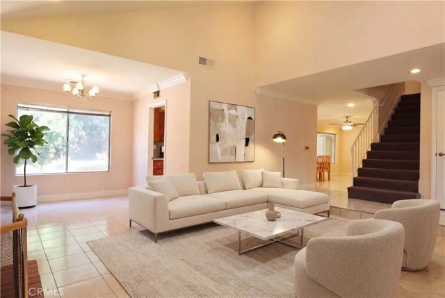 2533 S Townsend, Santa Ana, CA 92704