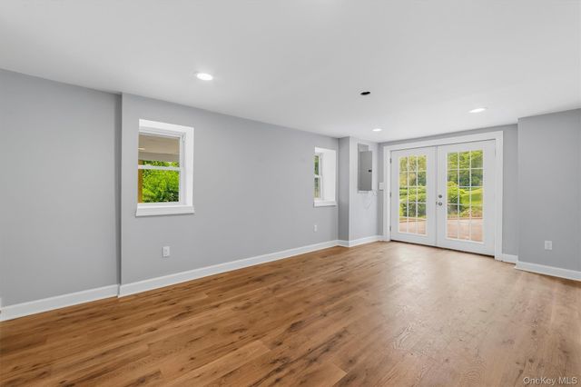 4 Narcissus Drive, Mahopac, NY 10541