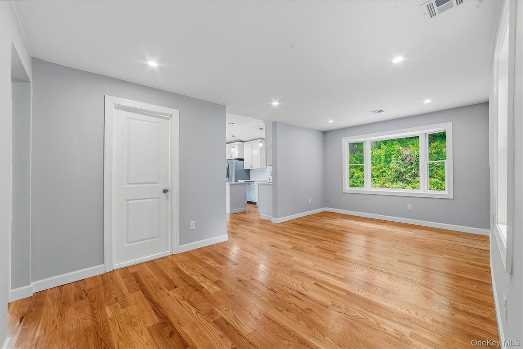 4 Narcissus Drive, Mahopac, NY 10541 — photo 4