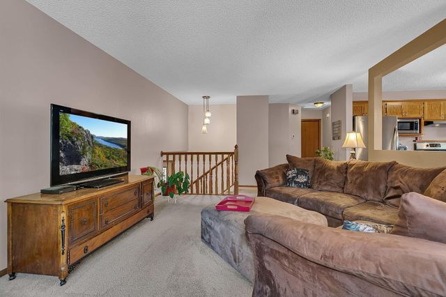 737 4th Street N, Sartell, MN 56377