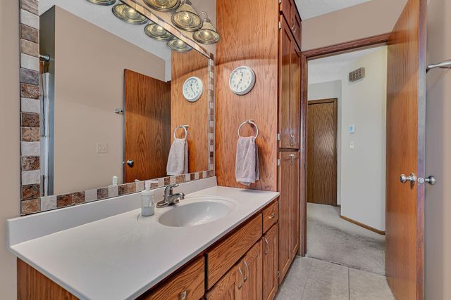 737 4th Street N, Sartell, MN 56377