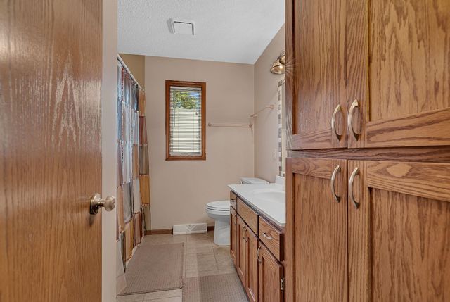 737 4th Street N, Sartell, MN 56377