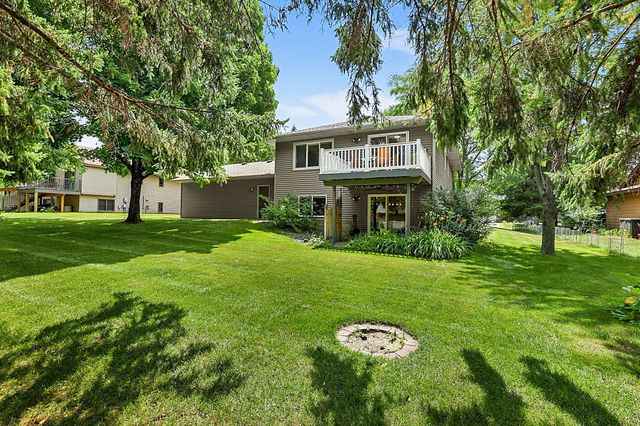 737 4th Street N, Sartell, MN 56377