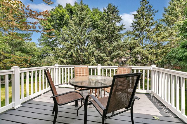 737 4th Street N, Sartell, MN 56377