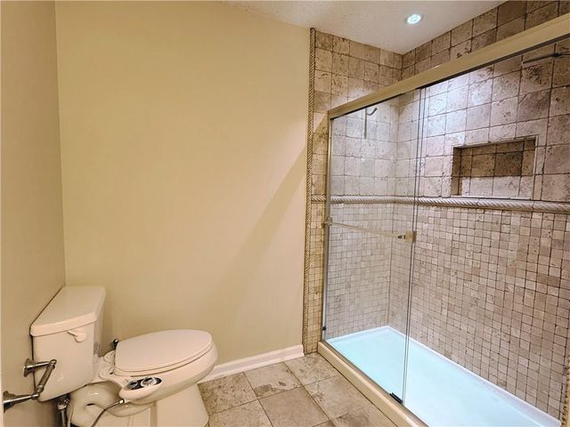 7024 Somerset Circle, Alpharetta, GA 30004