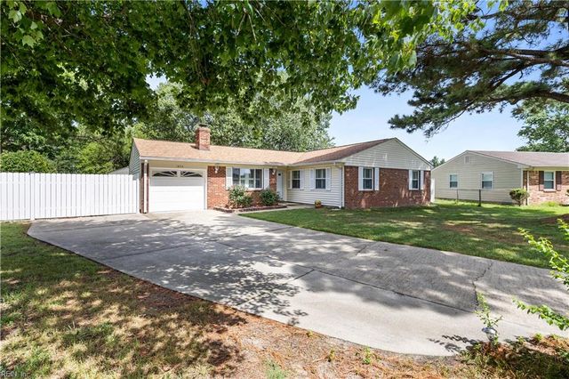 1852 Michelle CT, Virginia Beach, VA 23464