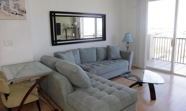 1801 N FLAGLER Drive 930, West Palm Beach, FL 33407