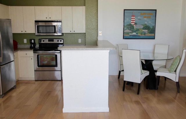 1801 N FLAGLER Drive 930, West Palm Beach, FL 33407