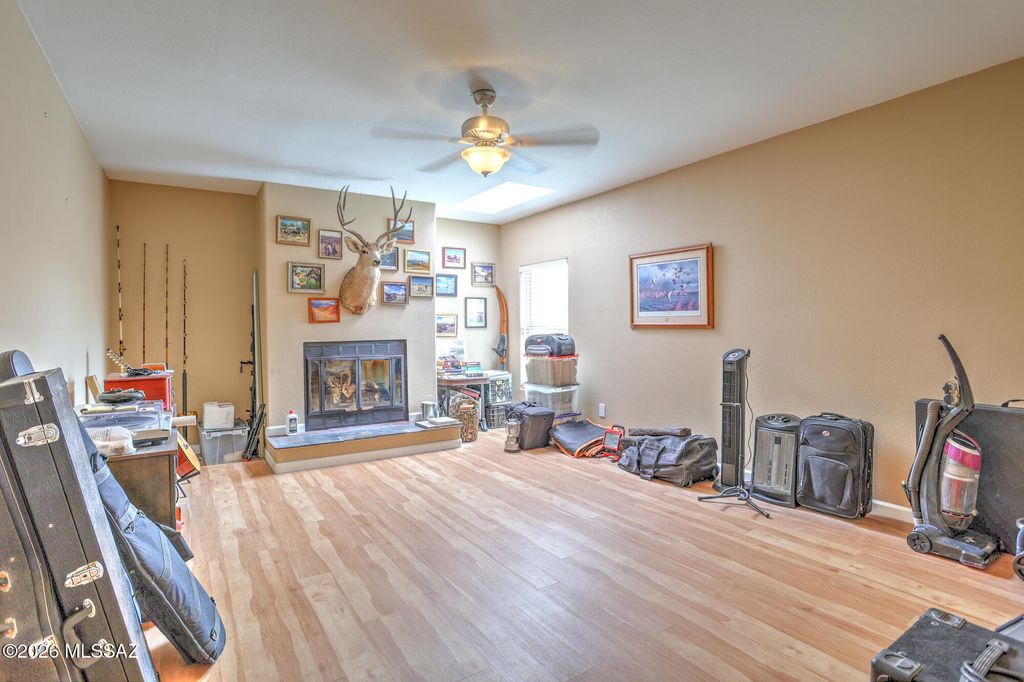 Image 16 of property listing at 6978 E Rivercrest Road, Tucson, AZ 85750