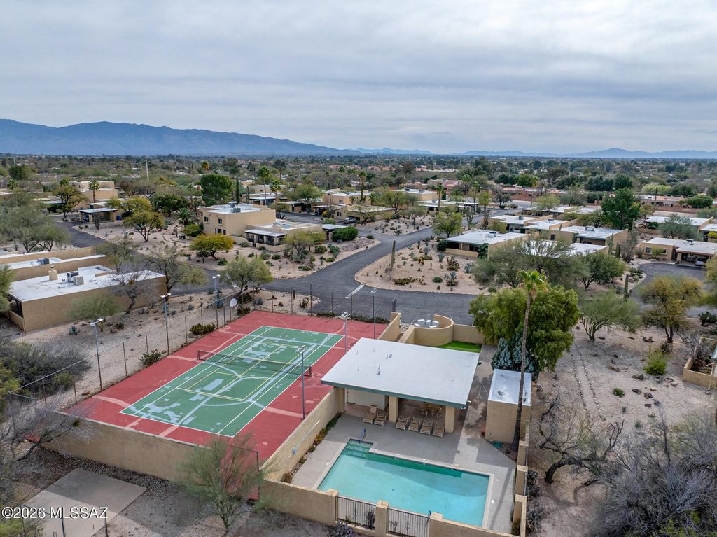 Image 2 of property listing at 6978 E Rivercrest Road, Tucson, AZ 85750