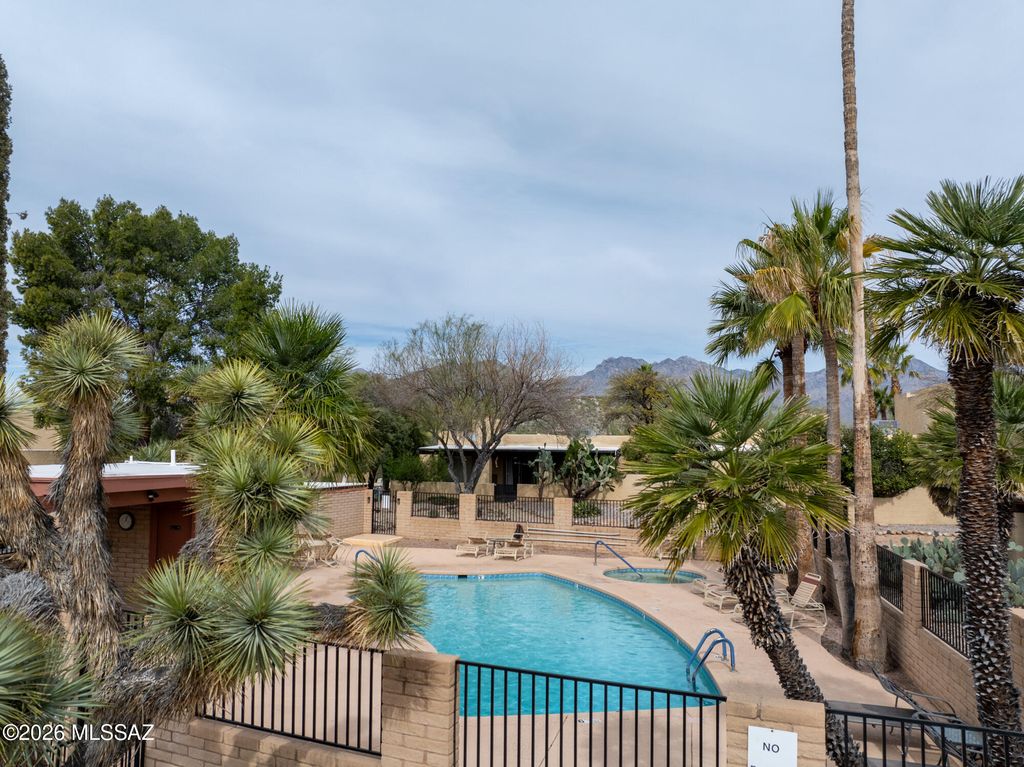 Image 25 of property listing at 6978 E Rivercrest Road, Tucson, AZ 85750